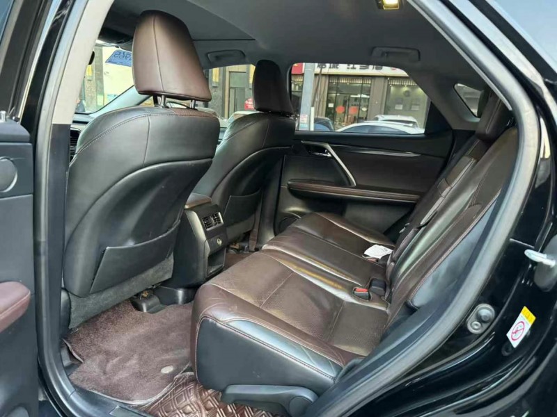 保定16年雷克萨斯RX7