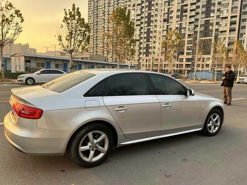 鄭州13年奧迪A4L7