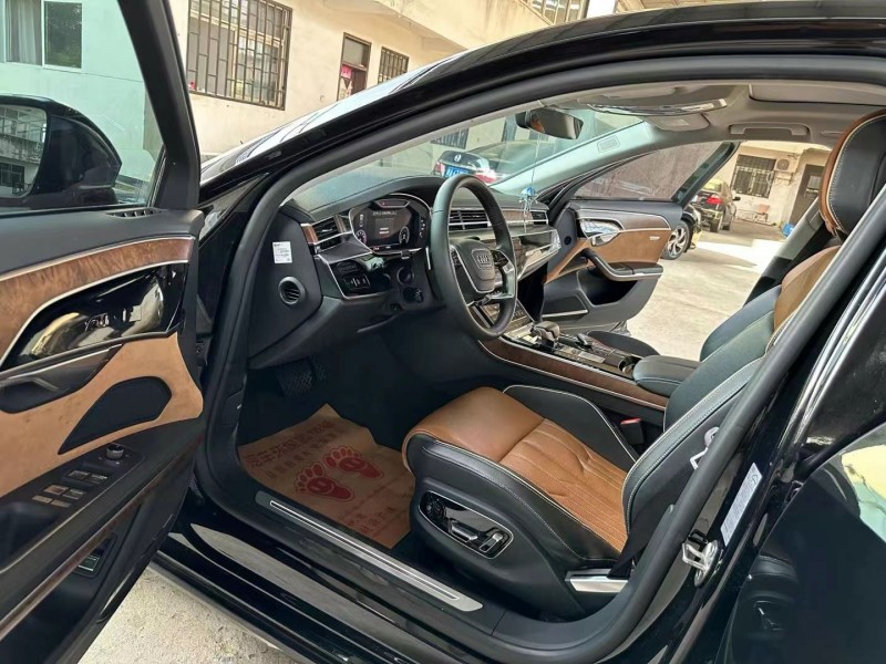 徐州19年奥迪A8L4