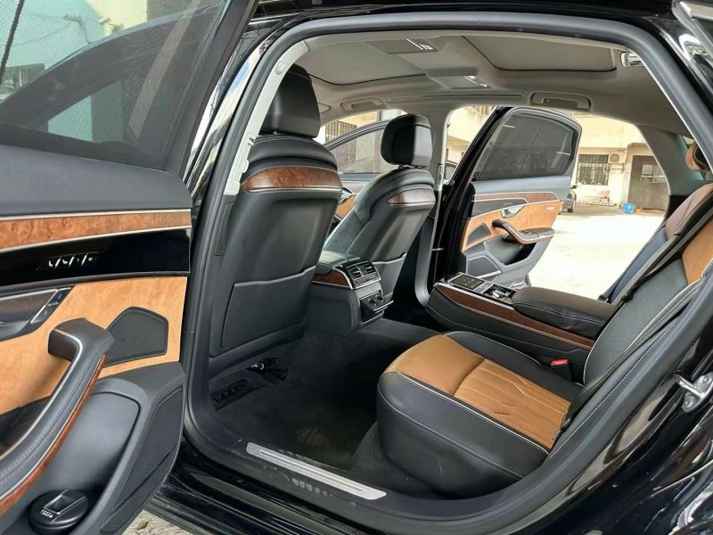 徐州19年奥迪A8L7