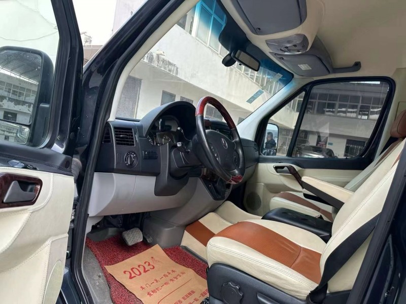 徐州15年奔驰斯宾特4