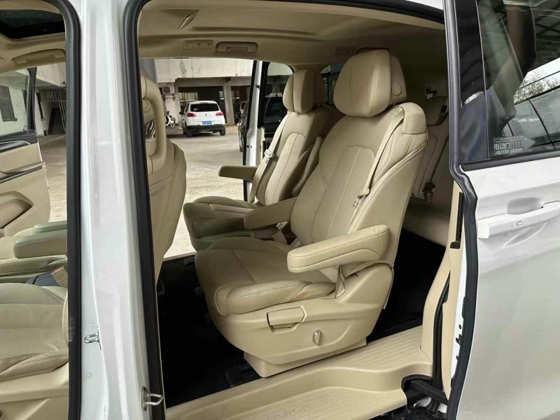 徐州22年别克GL88