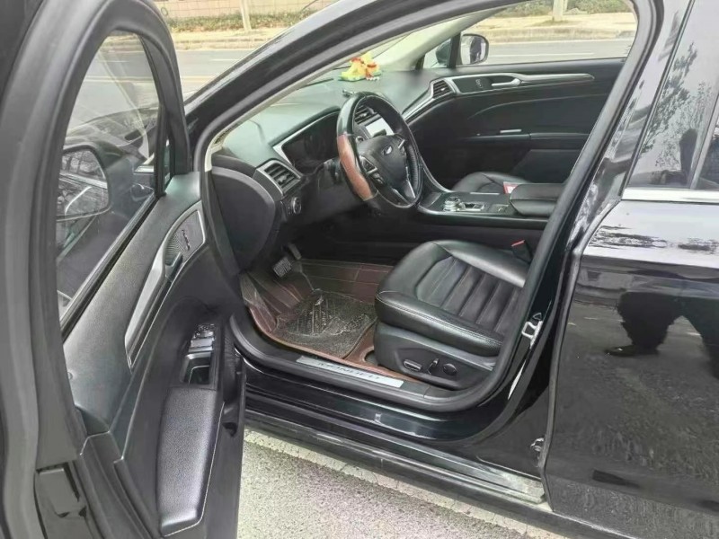 武汉17年福特蒙迪欧3