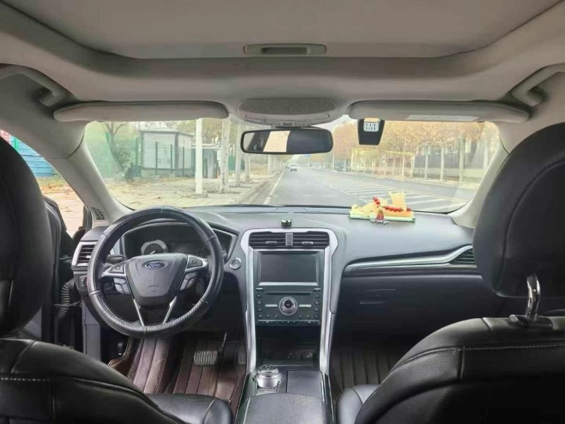 武汉17年福特蒙迪欧8