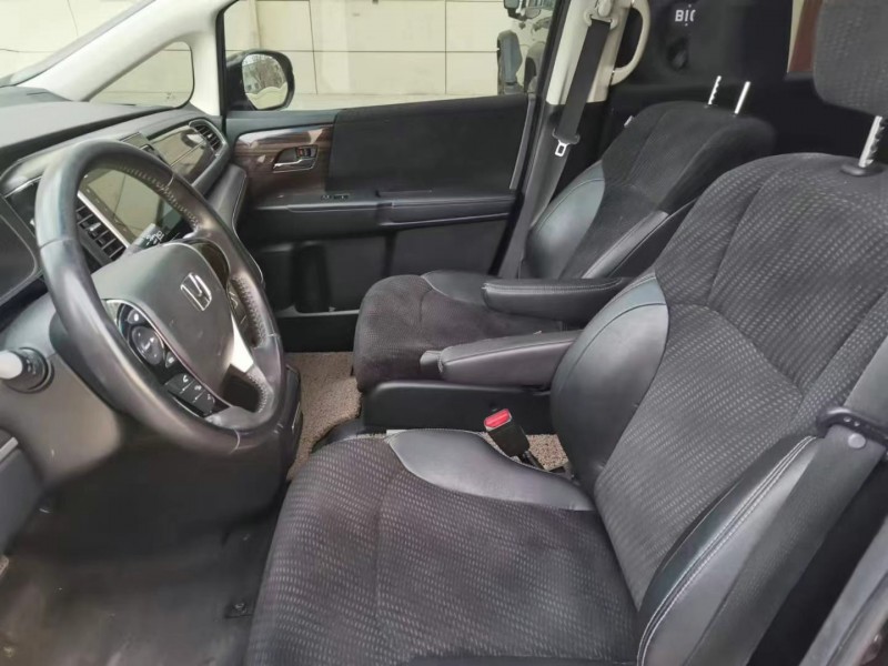 保定17年本田艾力绅8