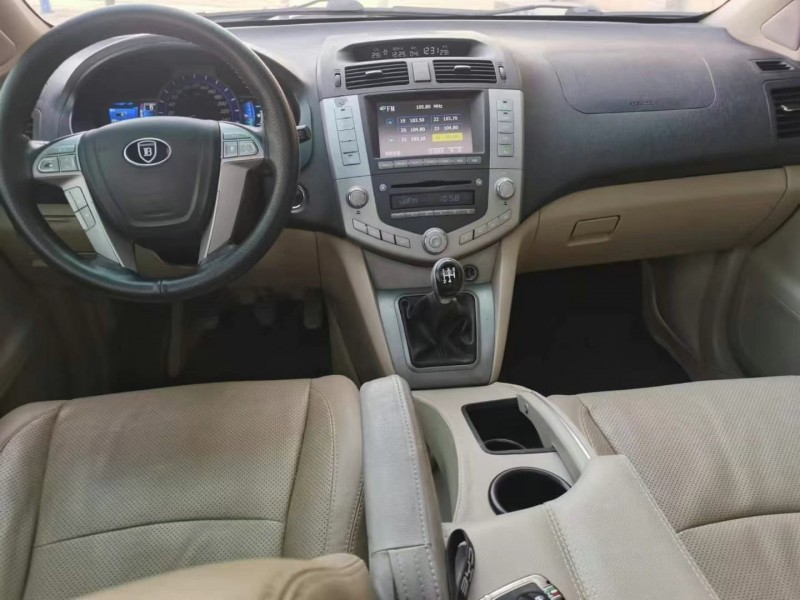 保定13年比亚迪S76