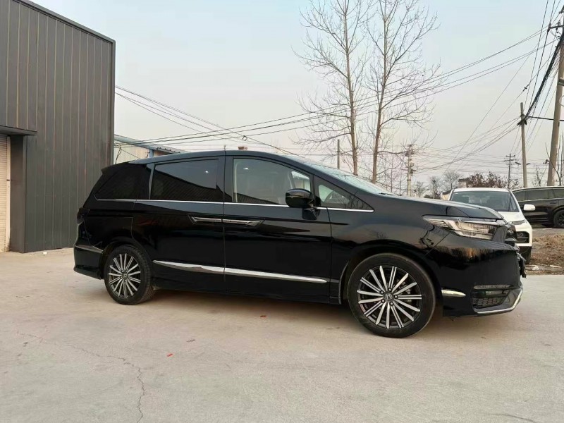 徐州22年本田艾力绅2