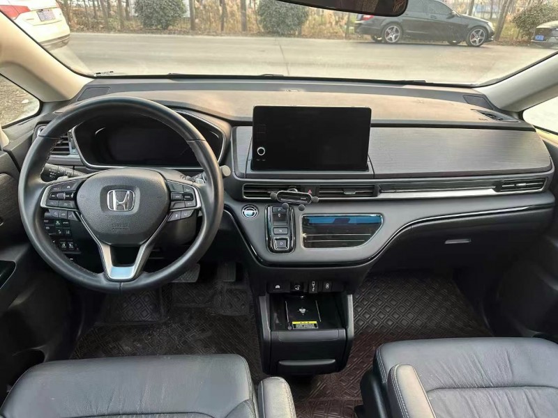 徐州22年本田艾力绅4