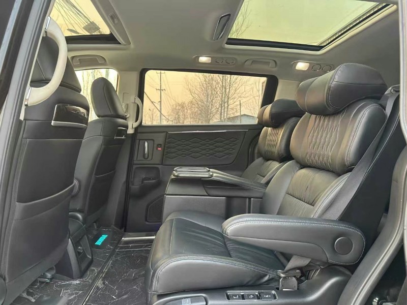 徐州22年本田艾力绅5