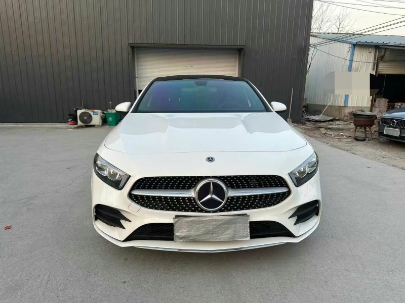 徐州21年奔驰A1