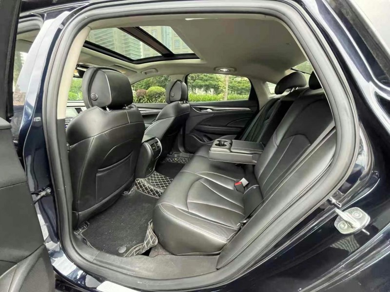 佛山20年别克君越8