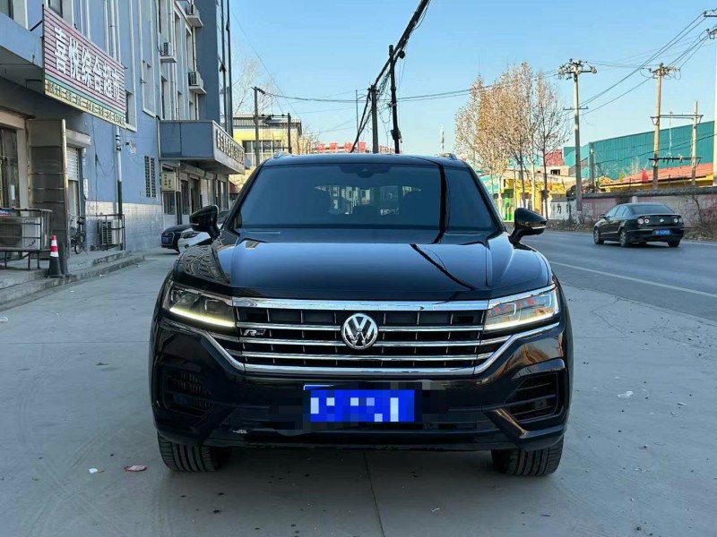 保定19年大众途锐1