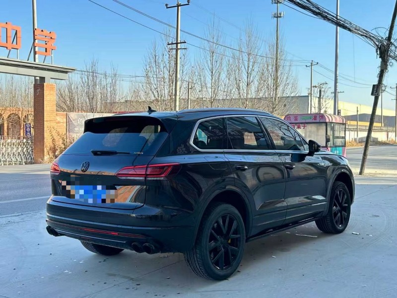 保定19年大众途锐4