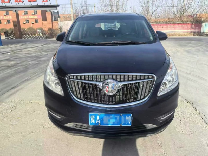 保定18年别克GL81