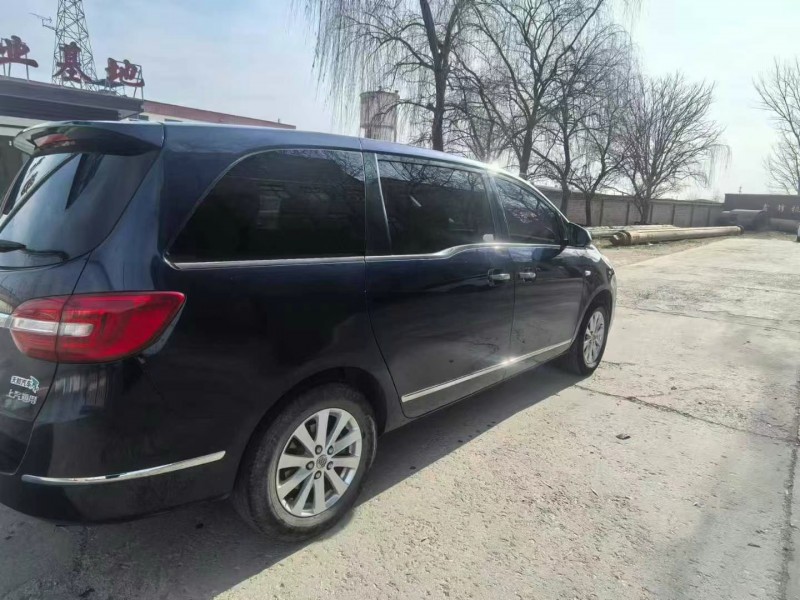 保定18年别克GL84