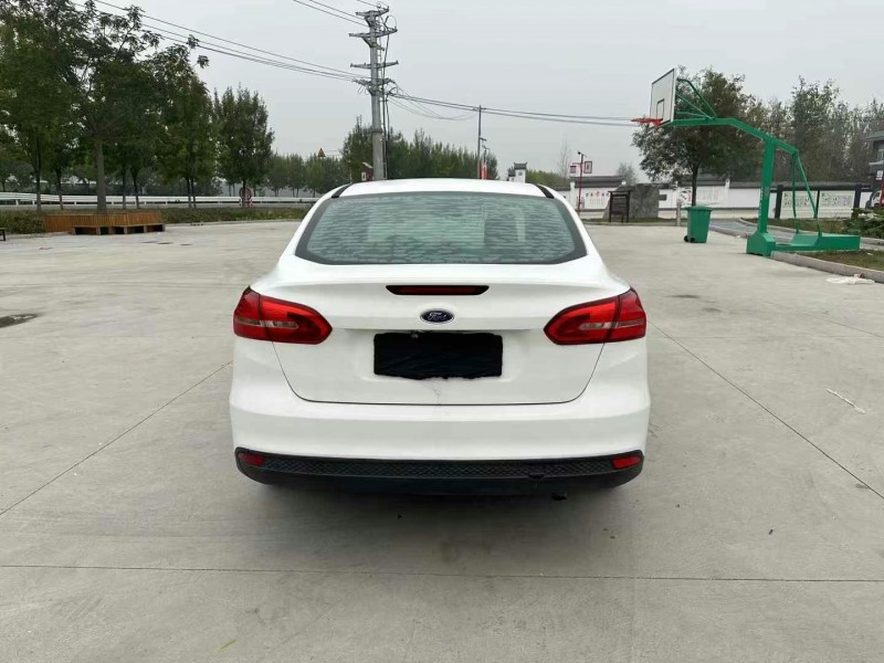 徐州15年福特福克斯9