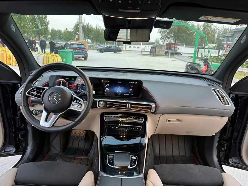 徐州22年奔驰EQC4