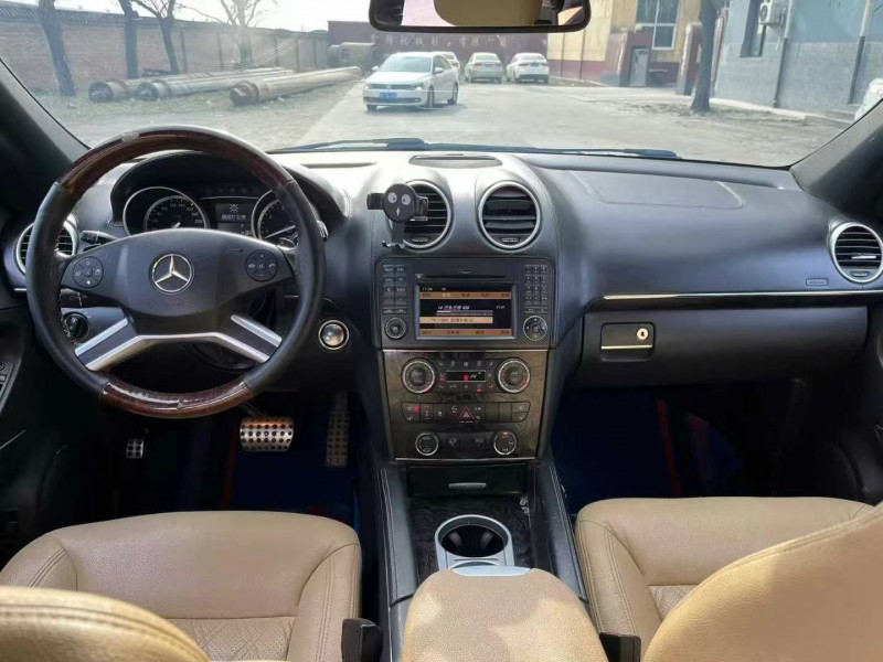 保定12年奔驰GL6