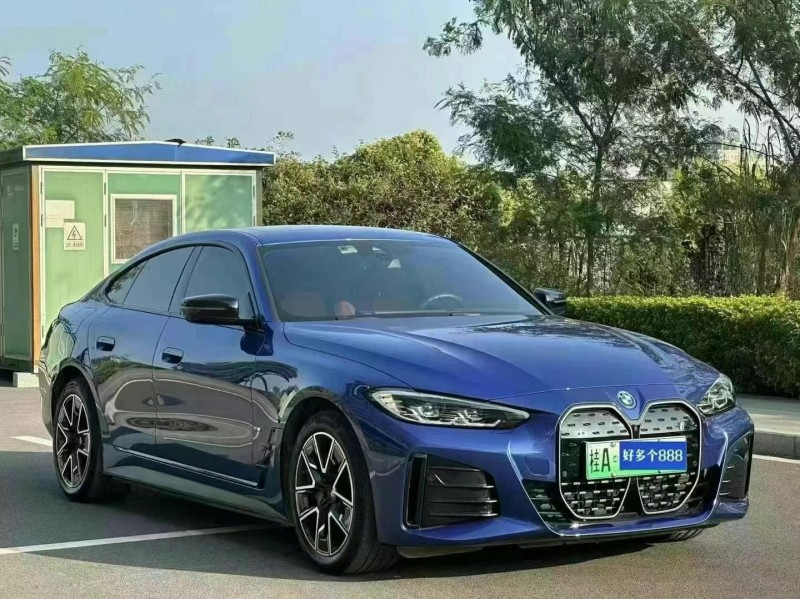 深圳23年寶馬i42