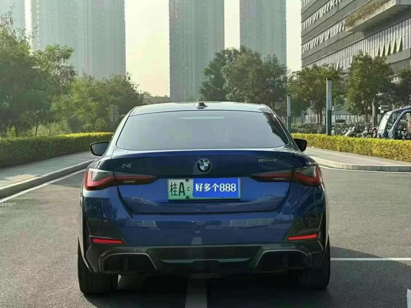深圳23年寶馬i44