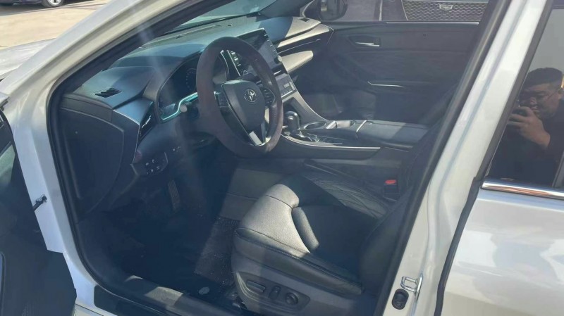 保定20年丰田亚洲龙6