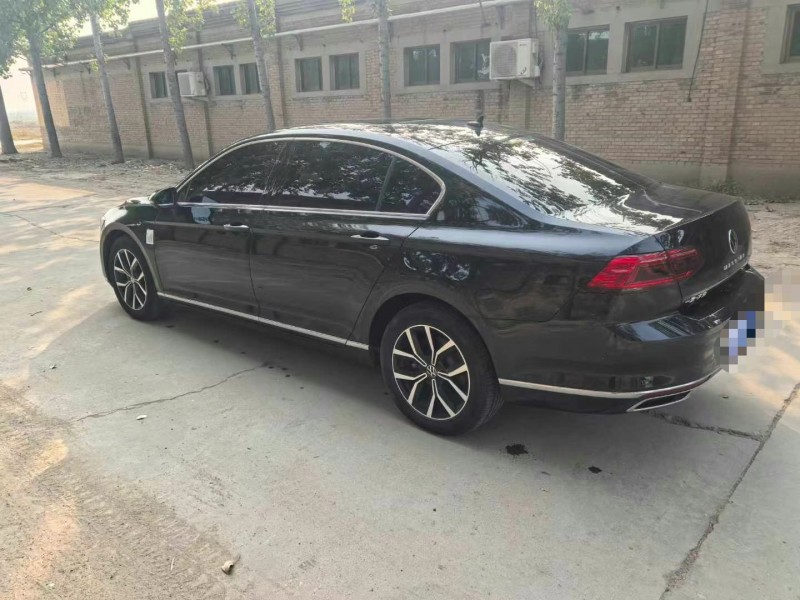 保定13年大众迈腾4