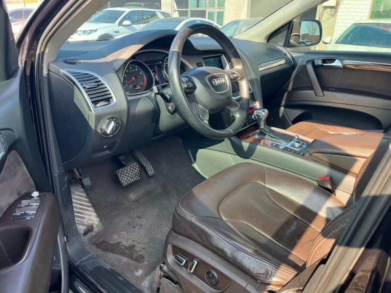 保定15年奥迪Q79