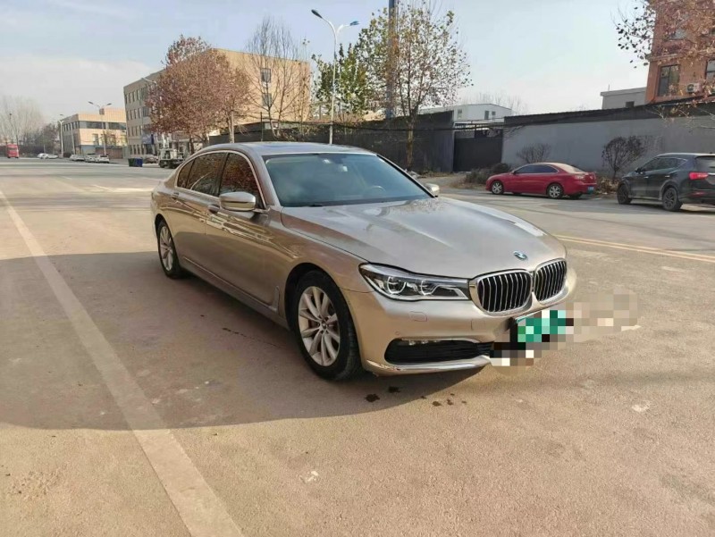 保定16年宝马7系2