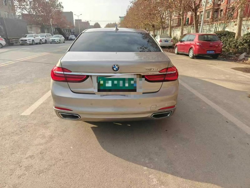 保定16年宝马7系9