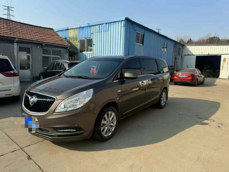 济宁17年别克GL83