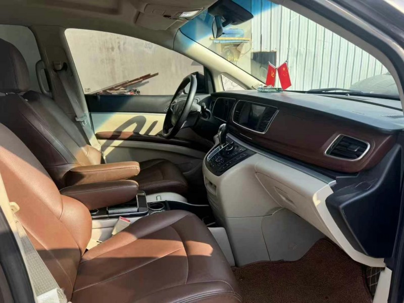 济宁17年别克GL88