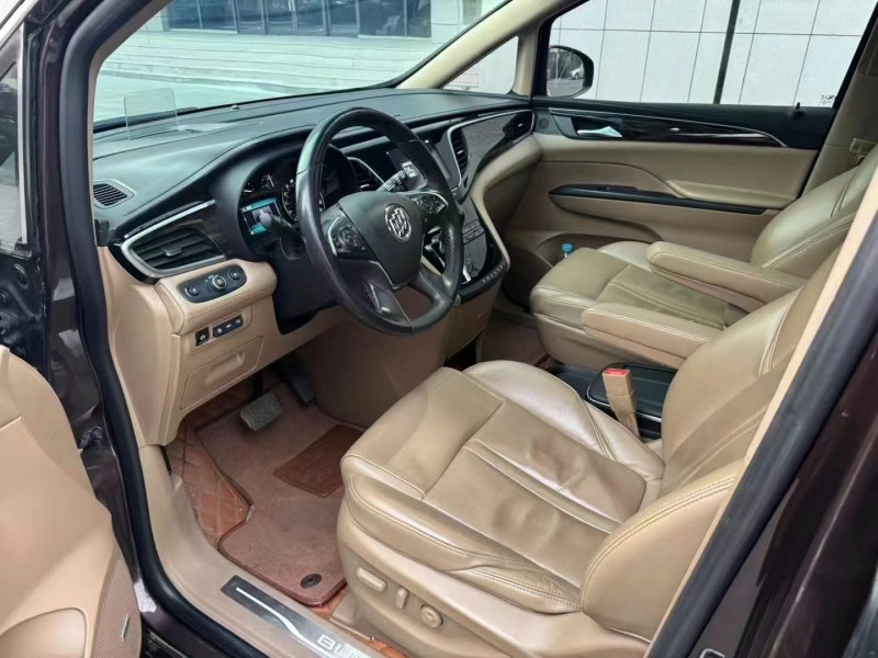 济宁17年别克GL88