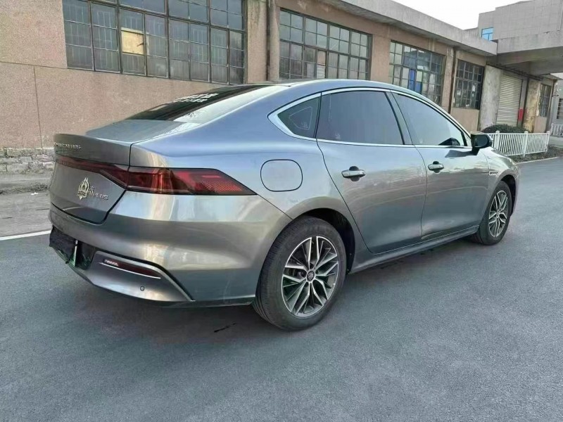 济宁22年比亚迪秦4