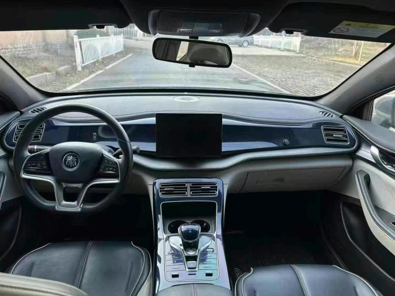 济宁22年比亚迪秦6