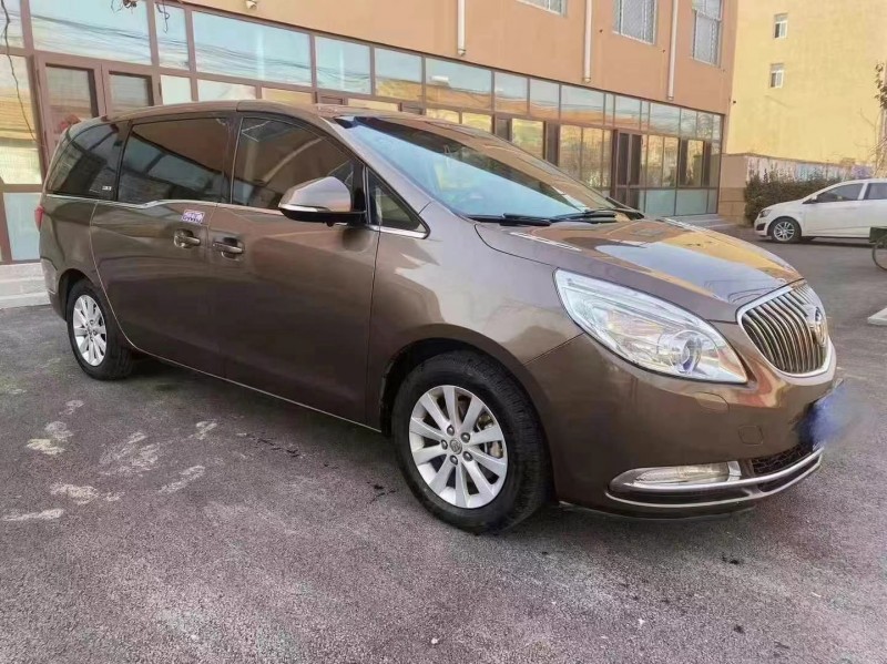 济宁16年别克GL84