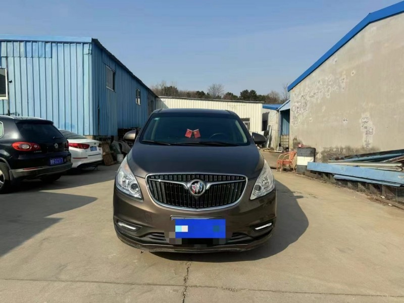 济宁17年别克GL81