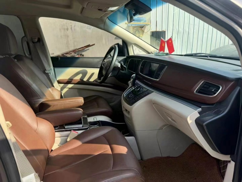 济宁17年别克GL88