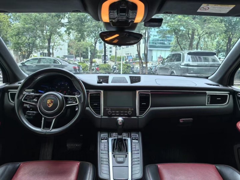 深圳18年保時捷Macan3