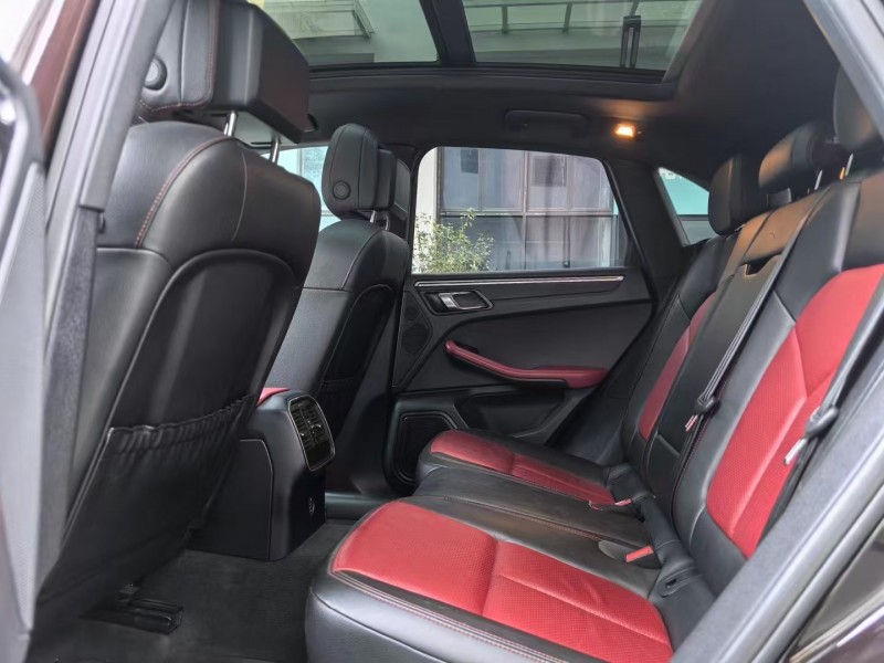 深圳18年保時捷Macan4