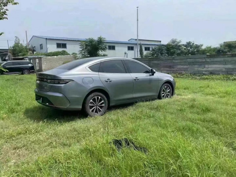 济宁24年比亚迪驱逐舰4