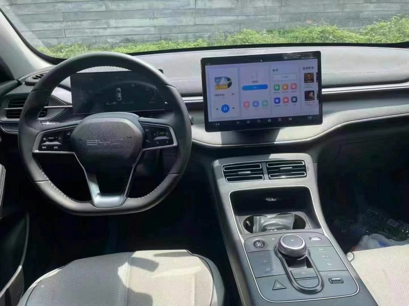 济宁24年比亚迪驱逐舰8