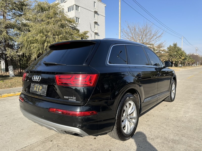 盐城17年奥迪Q78