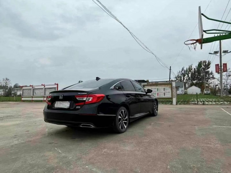 徐州18年本田雅阁4