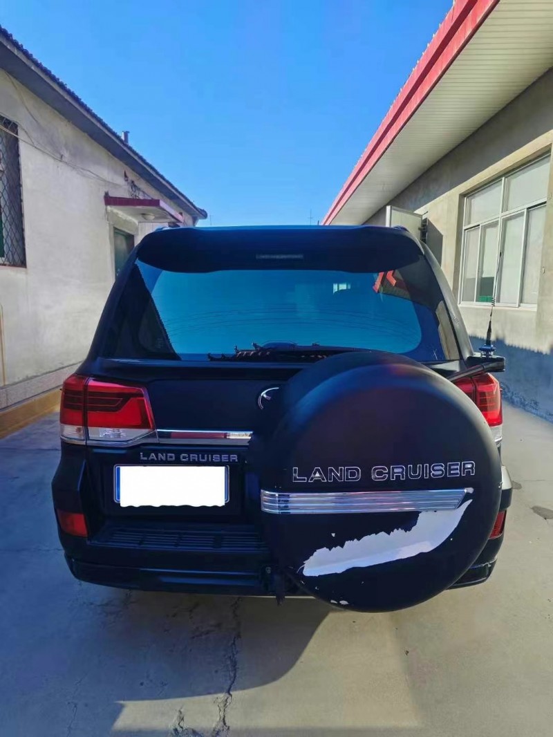 保定18年丰田兰德酷路泽6