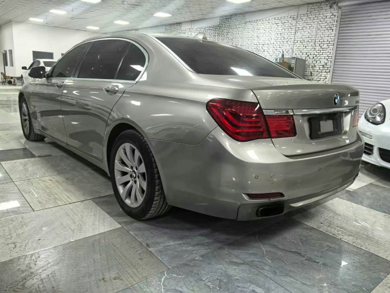 保定13年宝马7系4