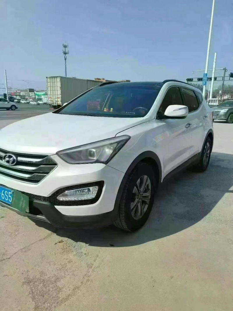 保定16年现代新胜达3