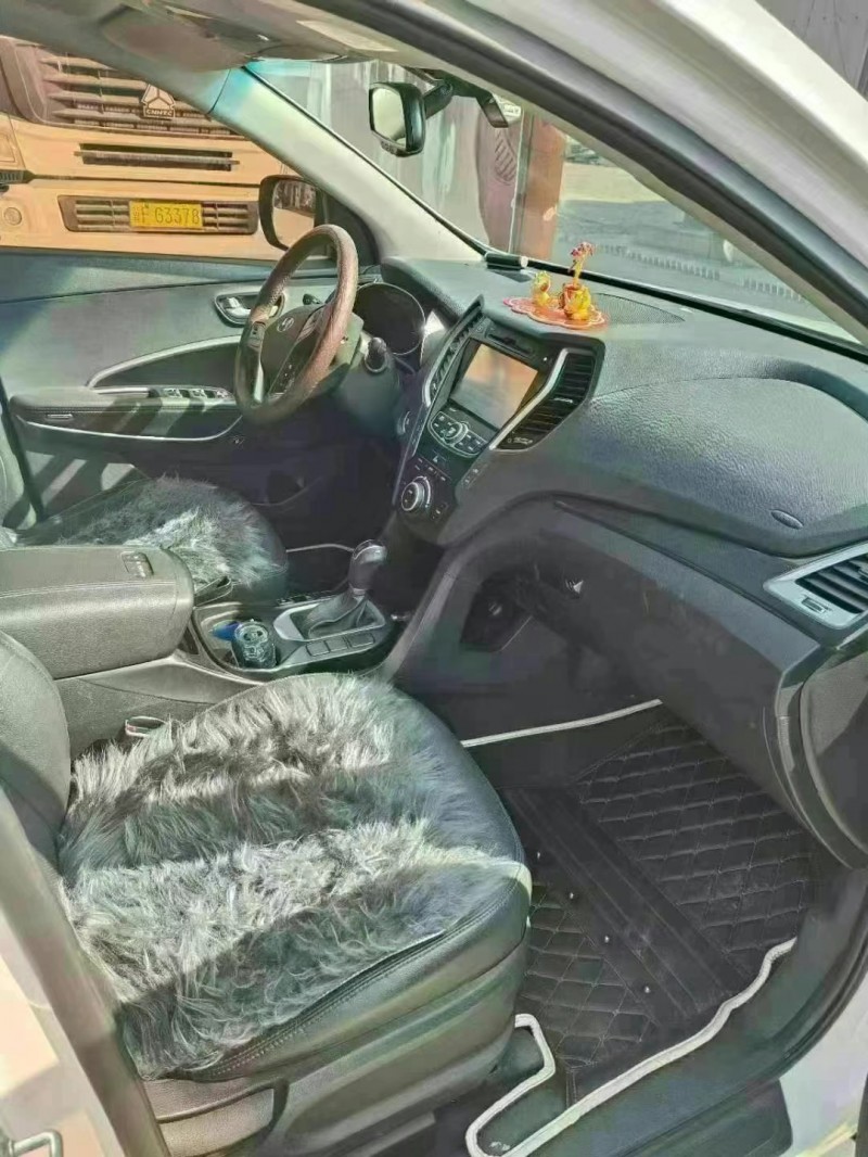 保定16年现代新胜达6