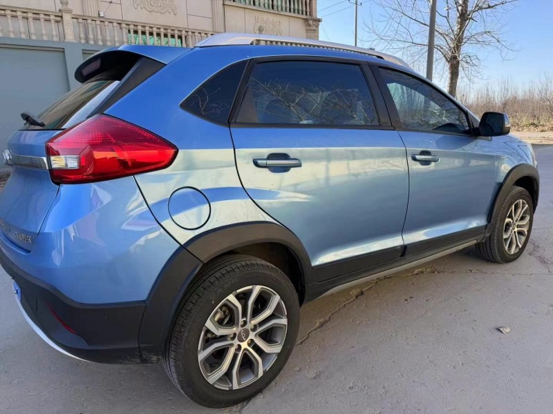 保定17年奇瑞瑞虎4