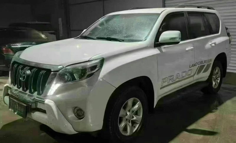 保定11年丰田普拉多2