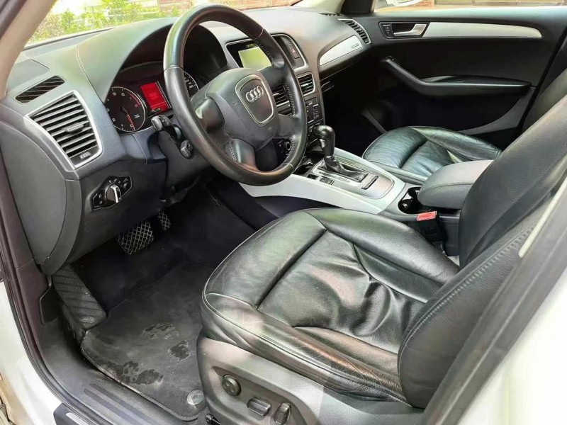 枣庄17年奥迪Q56